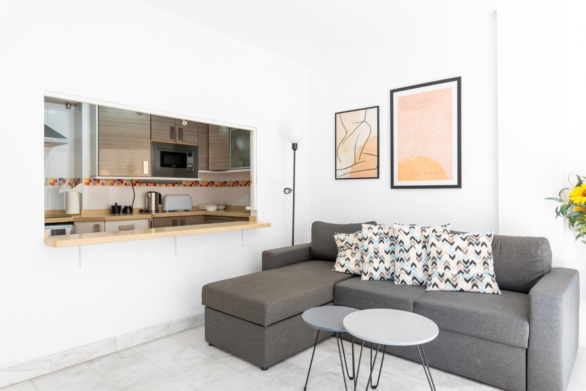 Wintowinrentals Quiet Apartment, Good Location, Free Parking Малага Екстер'єр фото