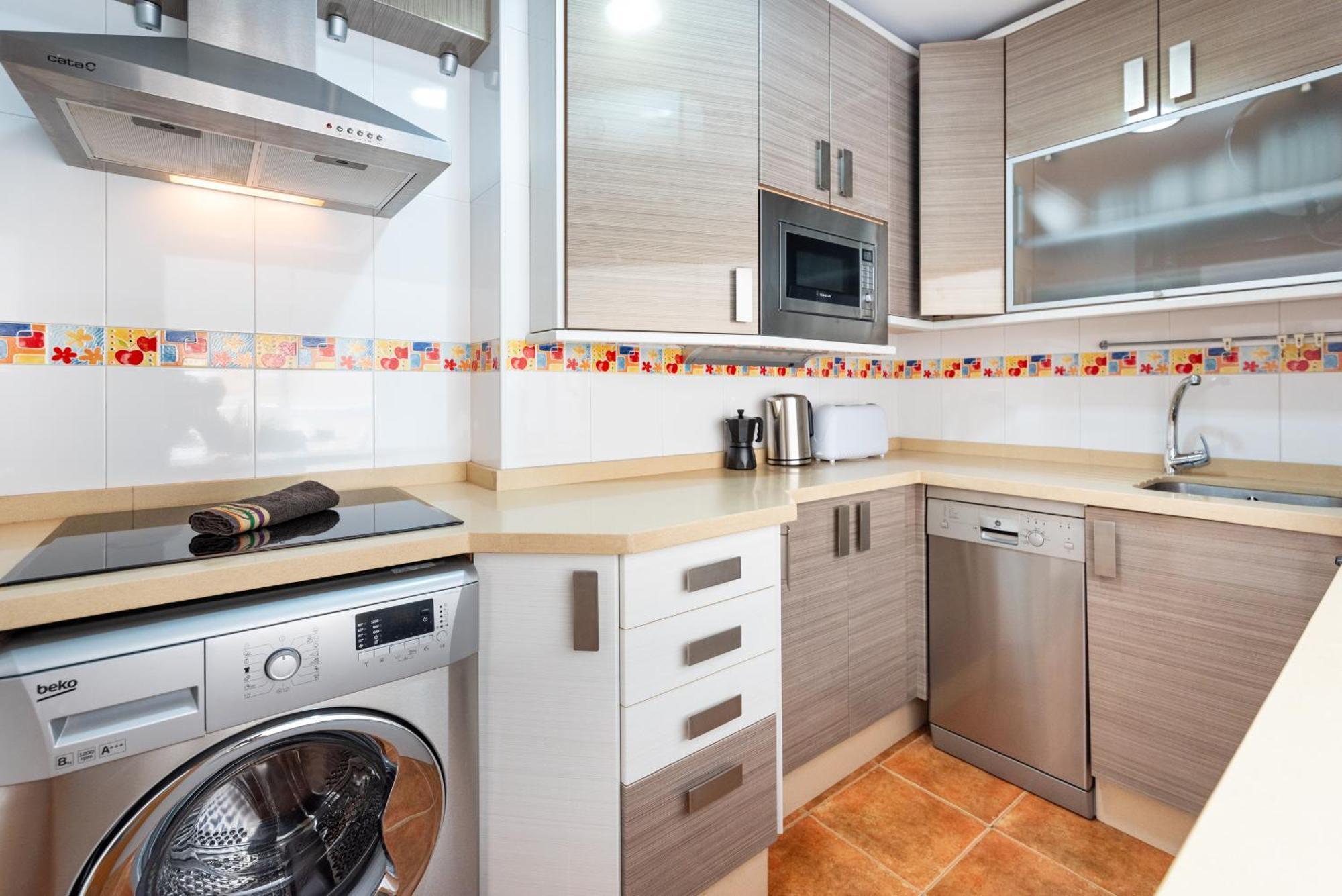 Wintowinrentals Quiet Apartment, Good Location, Free Parking Малага Екстер'єр фото